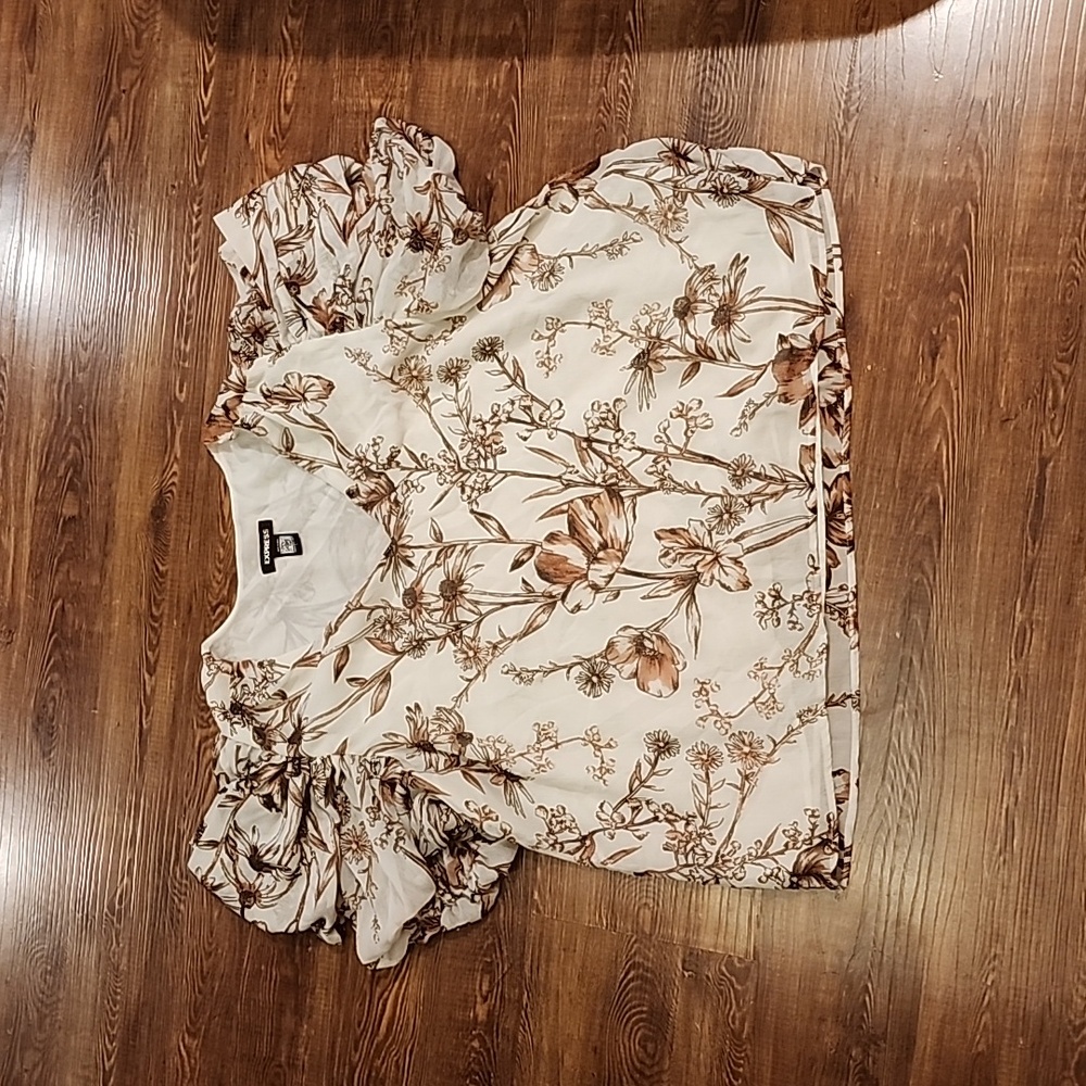 Large Express tan/cream floral blouse